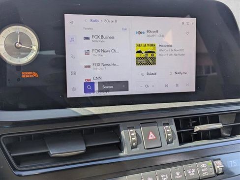 Used 2025 Lexus ES 350 w/ Premium Package image 13