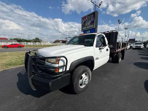 Used 2006 Chevrolet Silverado 3500 2WD Regular Cab w/ Heavy-Duty Power Package image 7