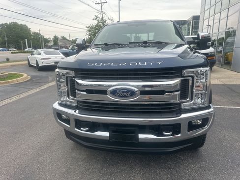Used 2019 Ford F250 XLT w/ XLT Premium Package AWD/4WD image 10
