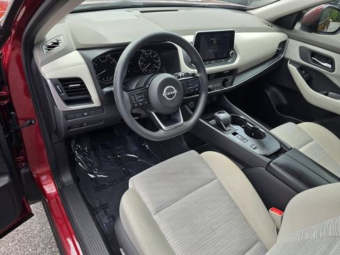 Used 2023 Nissan Rogue SV FWD image 16