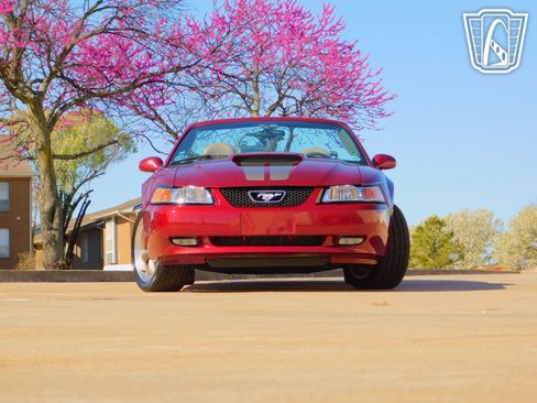 Used 2004 Ford Mustang GT image 39