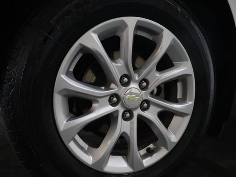 Used 2020 Chevrolet Equinox LT FWD image 29