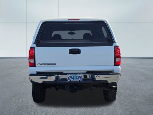 Used 2006 Chevrolet Silverado 2500 LT AWD/4WD image 4