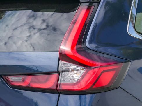 Used 2024 Honda CR-V Sport Touring image 10