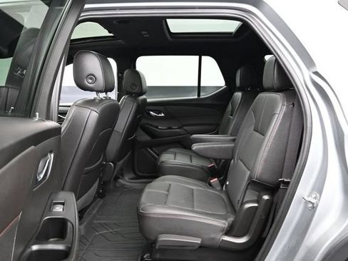 Used 2023 Chevrolet Traverse RS w/ LPO, Floor Liner Package AWD/4WD image 23