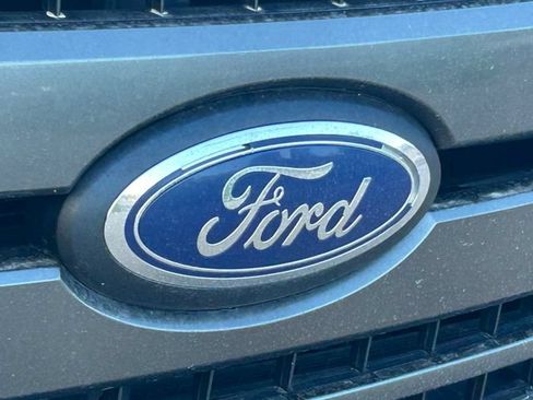 Used 2018 Ford F150 XLT w/ Equipment Group 302A Luxury AWD/4WD image 11
