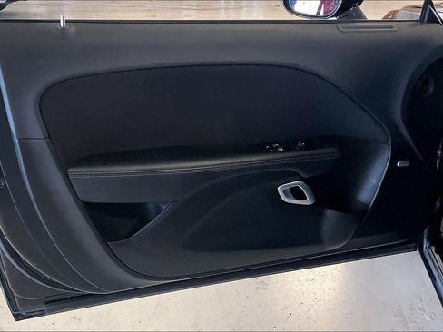 Used 2023 Dodge Challenger R/T w/ Blacktop Package image 20