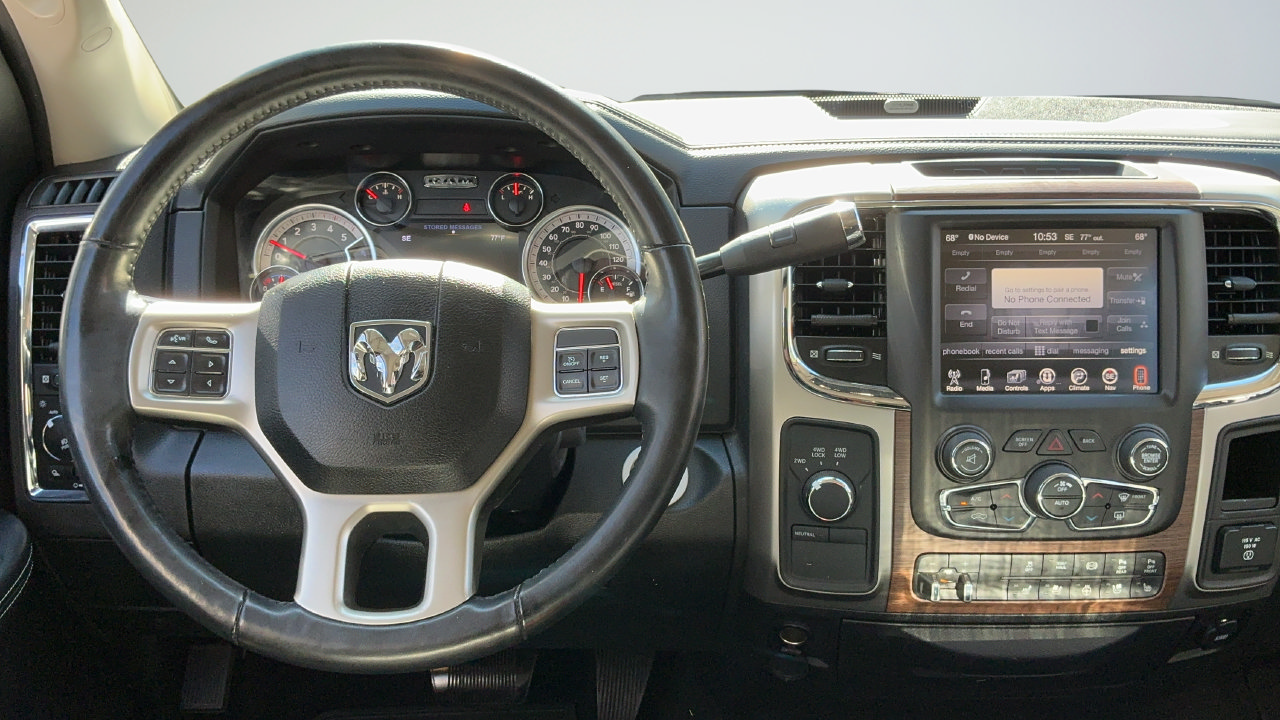 Used 2017 RAM 3500 Laramie w/ Convenience Group AWD/4WD image 13