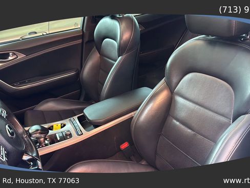 Used 2019 Kia Stinger GT2 image 22