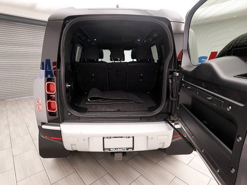 Used 2021 Land Rover Defender 110 S AWD/4WD image 38