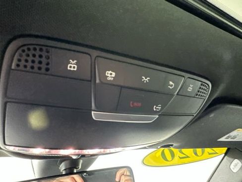 Used 2020 Mercedes-Benz C 300 4MATIC Sedan image 32