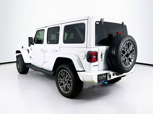 Used 2023 Jeep Wrangler Unlimited Sahara AWD/4WD image 5