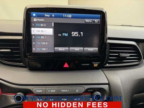 Used 2019 Hyundai Veloster 2.0 Premium FWD image 21