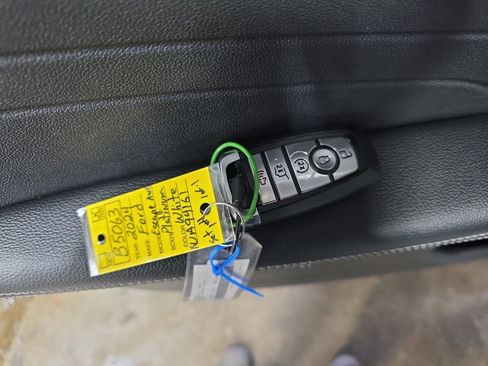 Used 2024 Ford Escape Platinum image 36