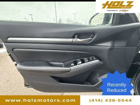 Used 2023 Nissan Altima 2.5 SV image 23