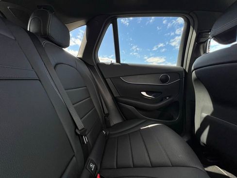 Used 2022 Mercedes-Benz GLC 300 4MATIC image 15