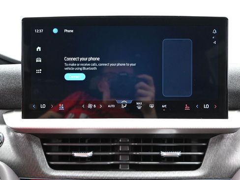 New 2026 Ford Explorer Platinum image 32