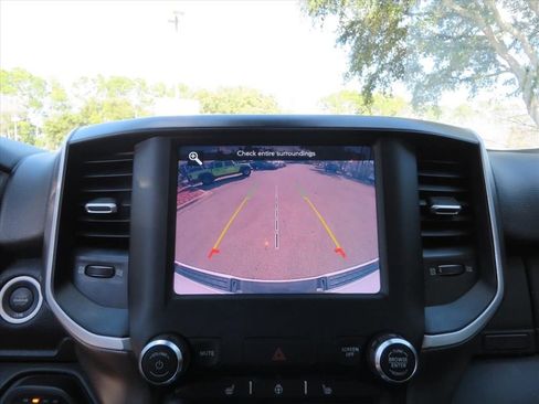 Used 2021 RAM 1500 Big Horn image 25