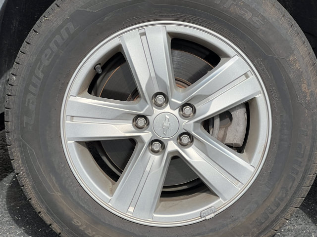 Used 2019 Chevrolet Trax LS w/ Tint and Cruise Package FWD image 29