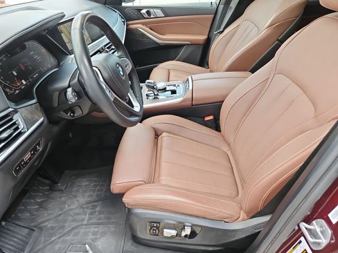 Used 2022 BMW X7 xDrive40i w/ Executive Package image 13