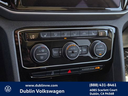 Used 2023 Volkswagen Atlas SEL AWD/4WD image 22