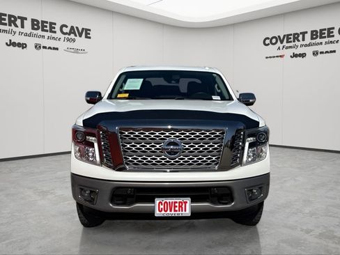 Used 2018 Nissan Titan Platinum Reserve w/ Platinum Utility Package image 2