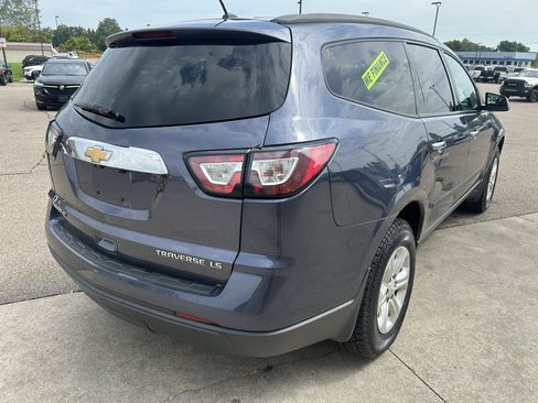 Used 2013 Chevrolet Traverse LS FWD image 5