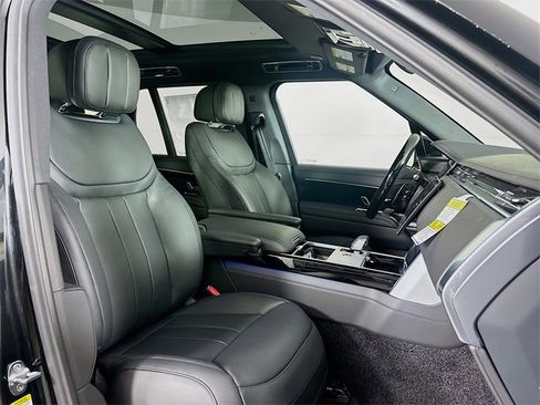 New 2026 Land Rover Range Rover SE image 26