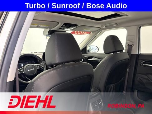 Used 2022 Kia Seltos SX w/ Sunroof Package AWD/4WD image 18