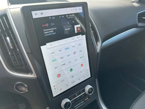 Used 2024 Ford Edge SEL w/ Convenience Package image 15