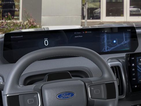New 2025 Ford Expedition Active image 35