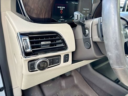 Used 2020 Lincoln Navigator L Reserve w/ Luxury Package image 10