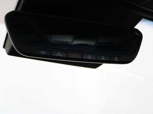 Used 2023 Genesis G70 2.0T w/ Sport Prestige Package image 15