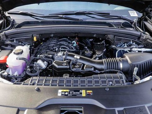 New 2025 Jeep Grand Cherokee Altitude image 28