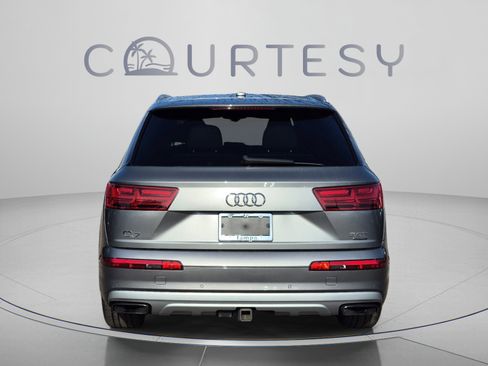 Used 2018 Audi Q7 3.0T Premium Plus w/ Premium Plus Package AWD/4WD image 4