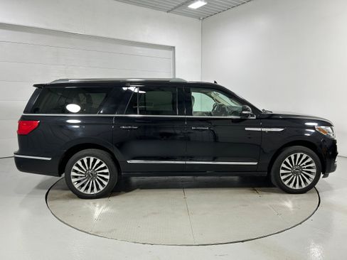 Used 2020 Lincoln Navigator L Reserve w/ Luxury Package AWD/4WD image 41