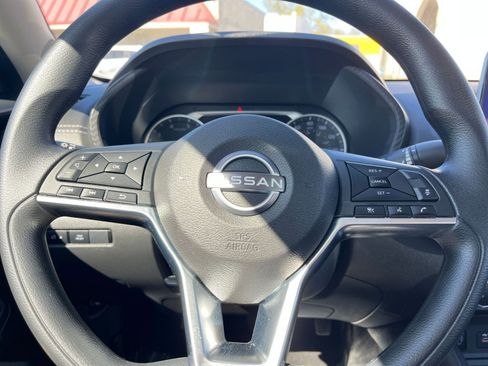 Used 2025 Nissan Sentra SV image 25