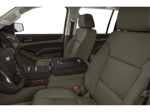 Used 2020 Chevrolet Suburban Premier AWD/4WD image 12