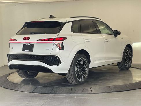 New 2026 Audi Q3 quattro 2.0T AWD/4WD image 7