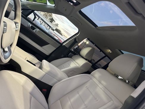 Used 2025 Hyundai Santa Fe Calligraphy image 34