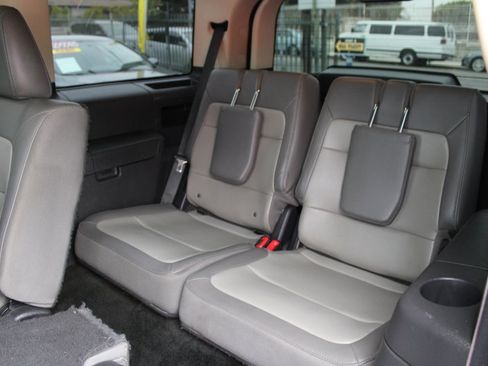 Used 2016 Ford Flex SEL w/ Equipment Group 202A image 9