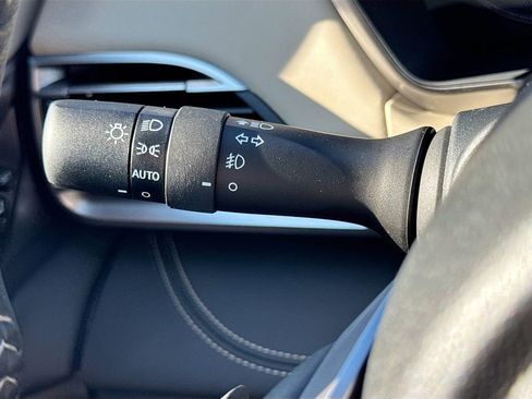 Certified 2025 Subaru Outback Limited image 16