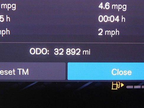 Certified 2024 Volvo V60 B5 Cross Country Plus image 30