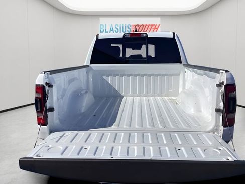 Used 2022 RAM 1500 Laramie AWD/4WD image 13