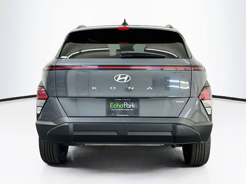 Used 2025 Hyundai Kona SEL AWD/4WD image 7