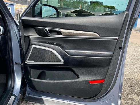 Used 2021 Kia Telluride EX w/ EX Premium Package image 25