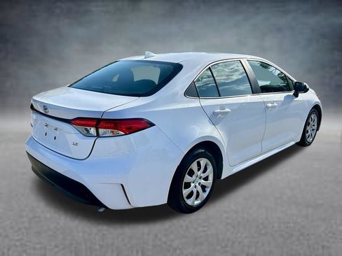 Used 2024 Toyota Corolla LE FWD image 5