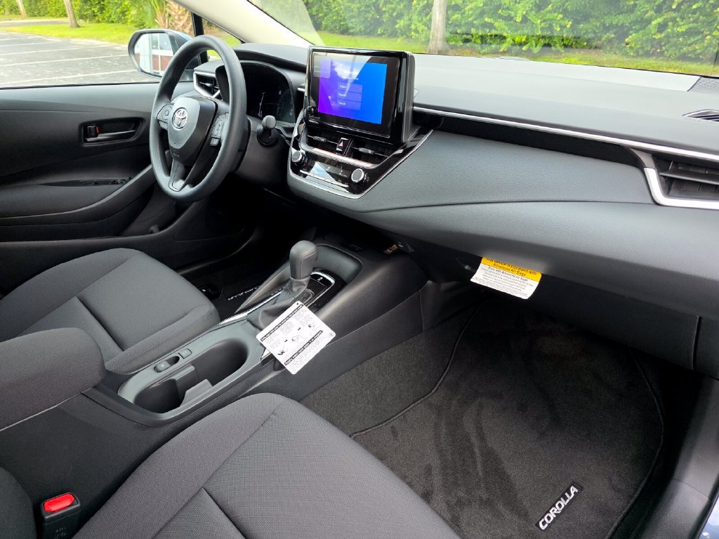 New 2027 Toyota Corolla LE w/ LE Premium Package FWD image 13