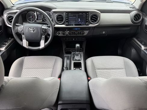 Used 2023 Toyota Tacoma SR5 w/ Technology Package AWD/4WD image 12