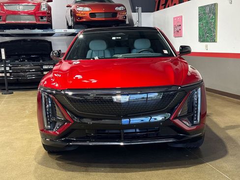 Used 2026 Cadillac Lyriq Sport RWD image 19